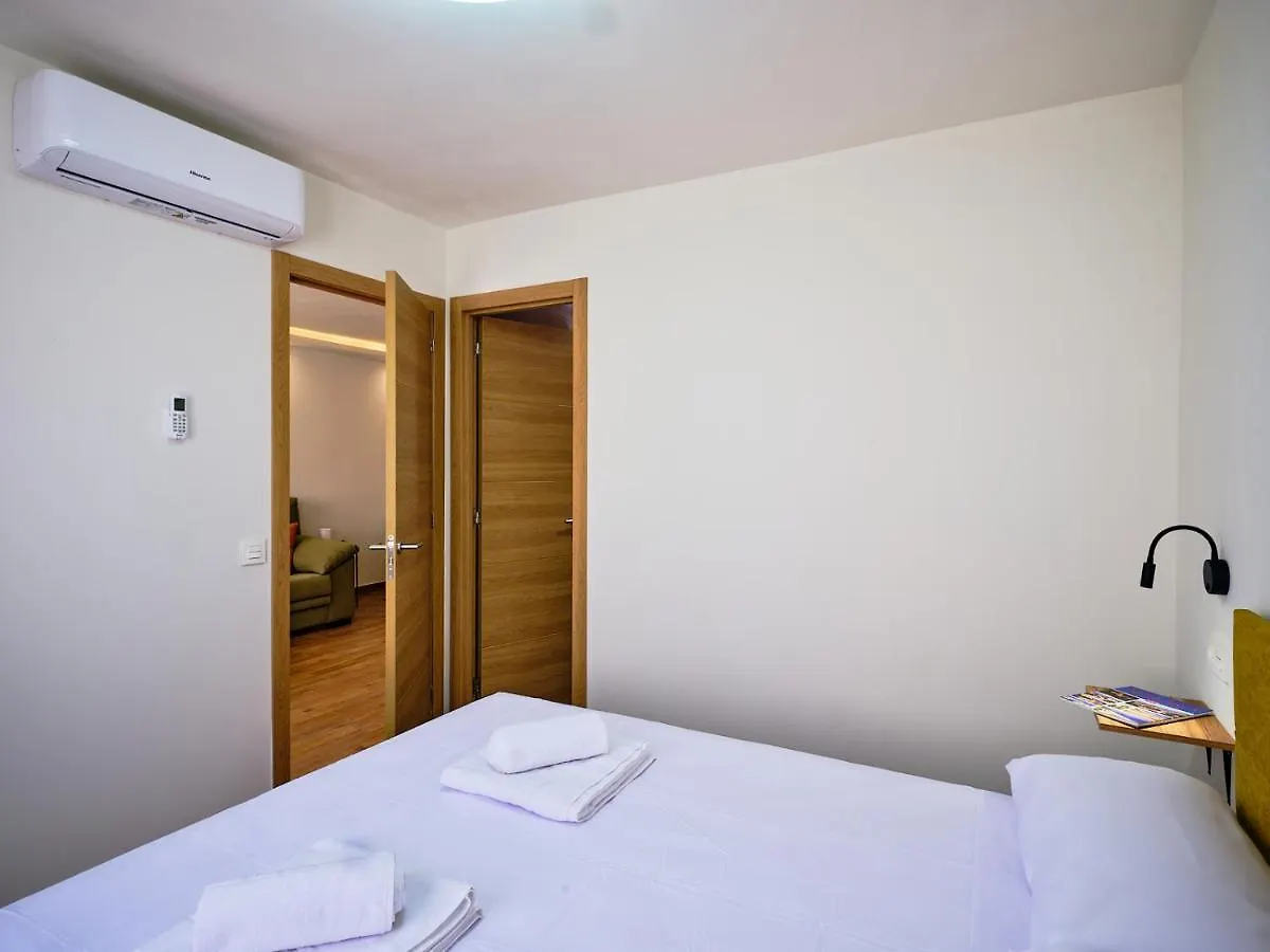 Leo Home- Bright & Centric 3 Bedrooms Apartment With Private Parking Included Malaga Hiszpania