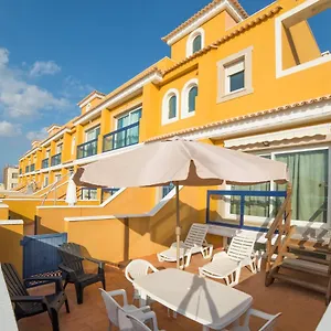 apartamentos-arenas-blancas-de-cotillo-el-cotillo.in-canary-islands.com/